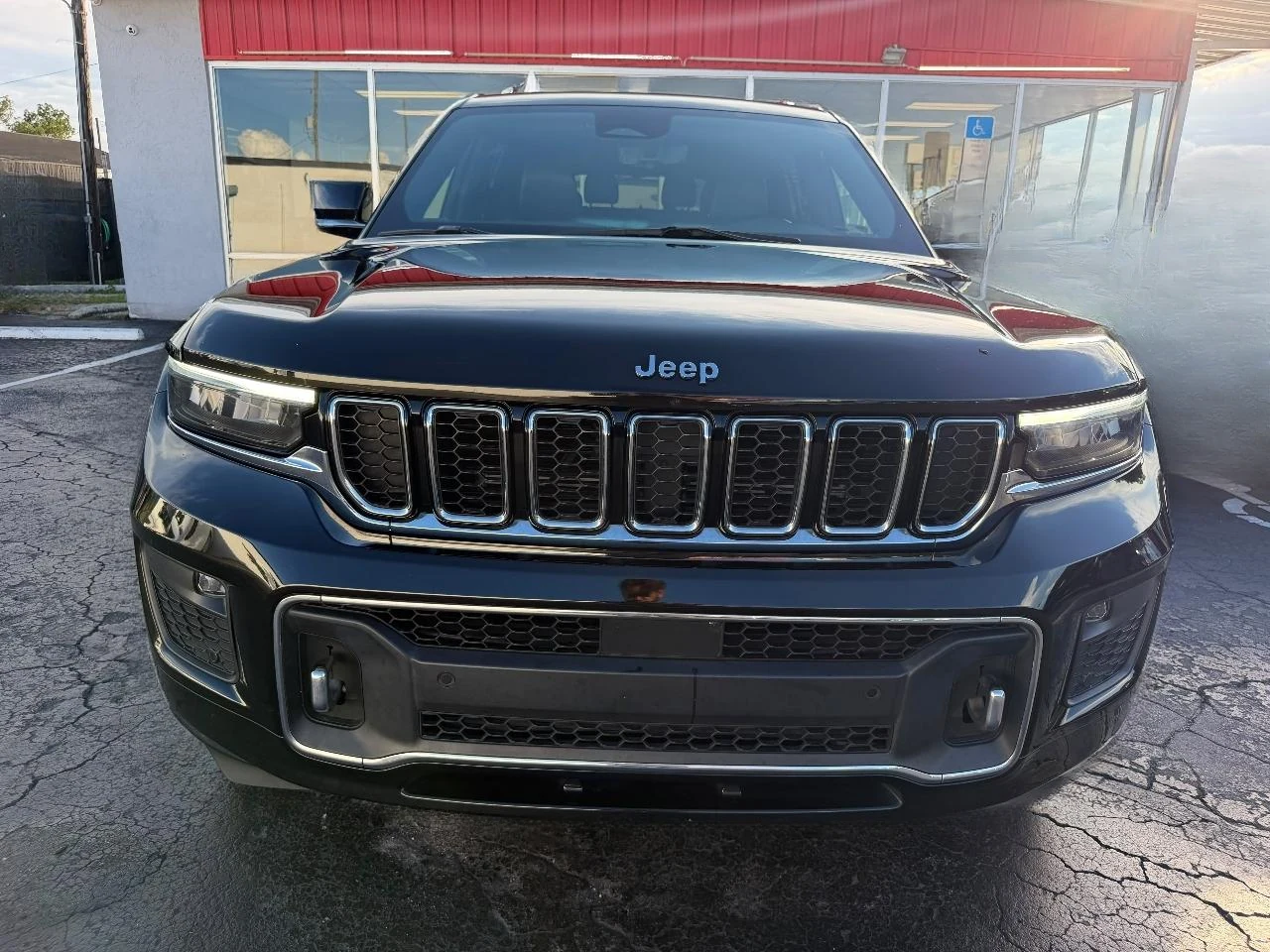 2021 Jeep Grand Cherokee Overland 2WD