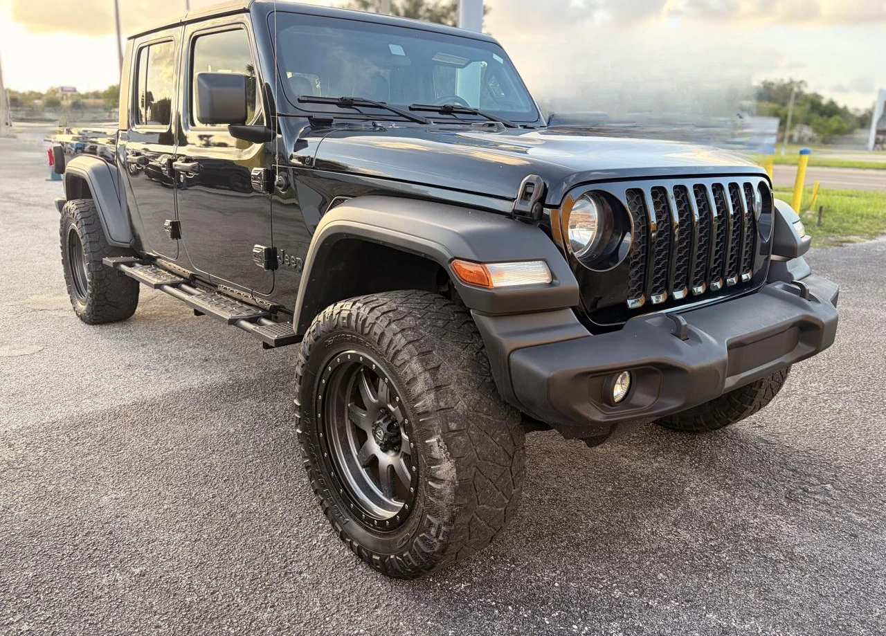 2020 Jeep Gladiator Sport