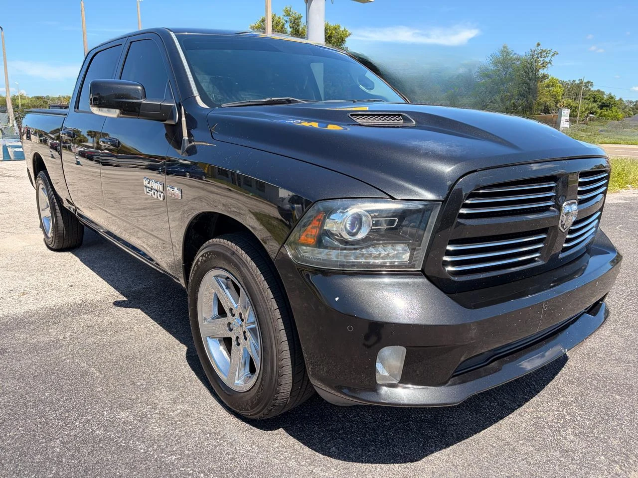2017 RAM 1500 2WD Crew Cab 149" Sport