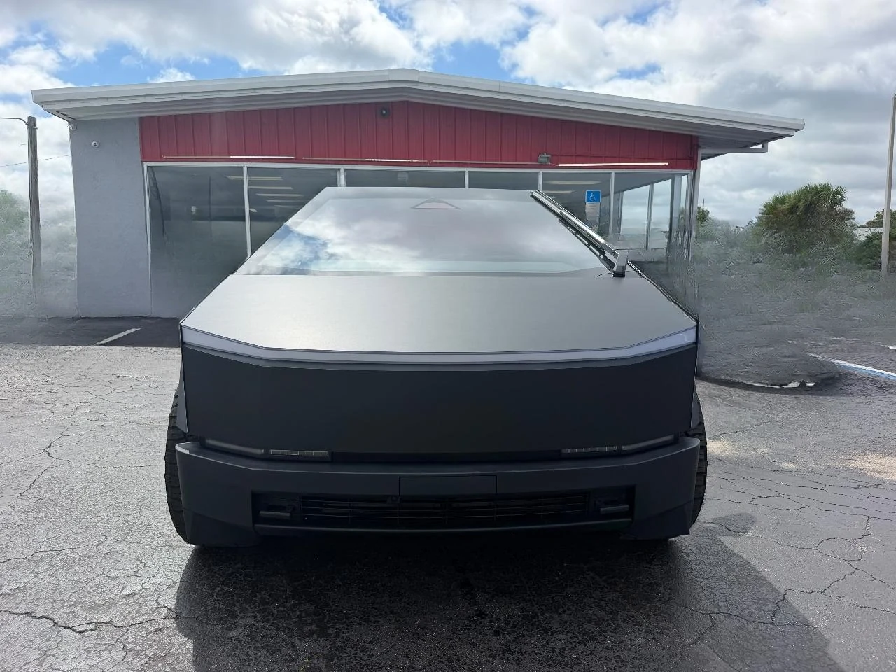 2024 Tesla Cybertruck Base