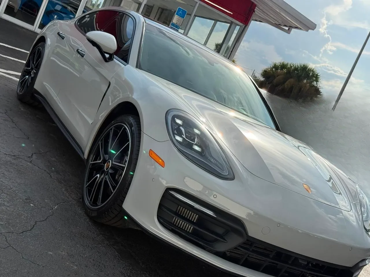 2022 Porsche Panamera Base